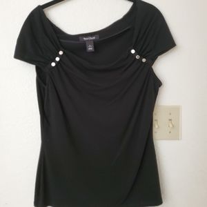 White House Black Market to0